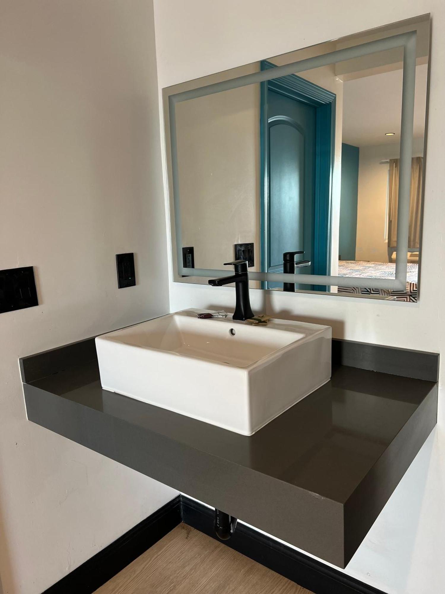 Palm Inn - Newly Renovated Rooms 英格尔伍德 外观 照片